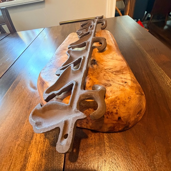 Vintage Cast Iron Birds on a Branch Wall Hanger, Metal Key or Towel Hanger - Picture 9 of 11